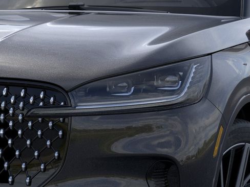 New 2026 Lincoln Aviator Black Label w/ Dynamic Handling Package AWD/4WD image 18