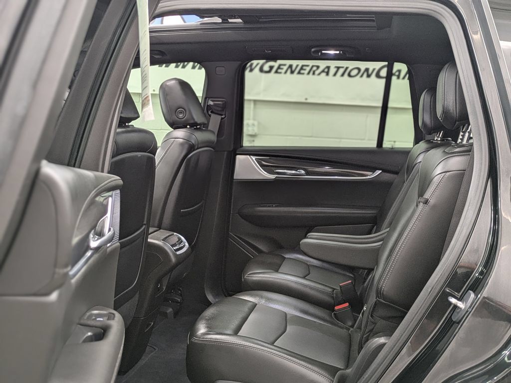 Used 2024 Cadillac XT6 Sport AWD/4WD image 17