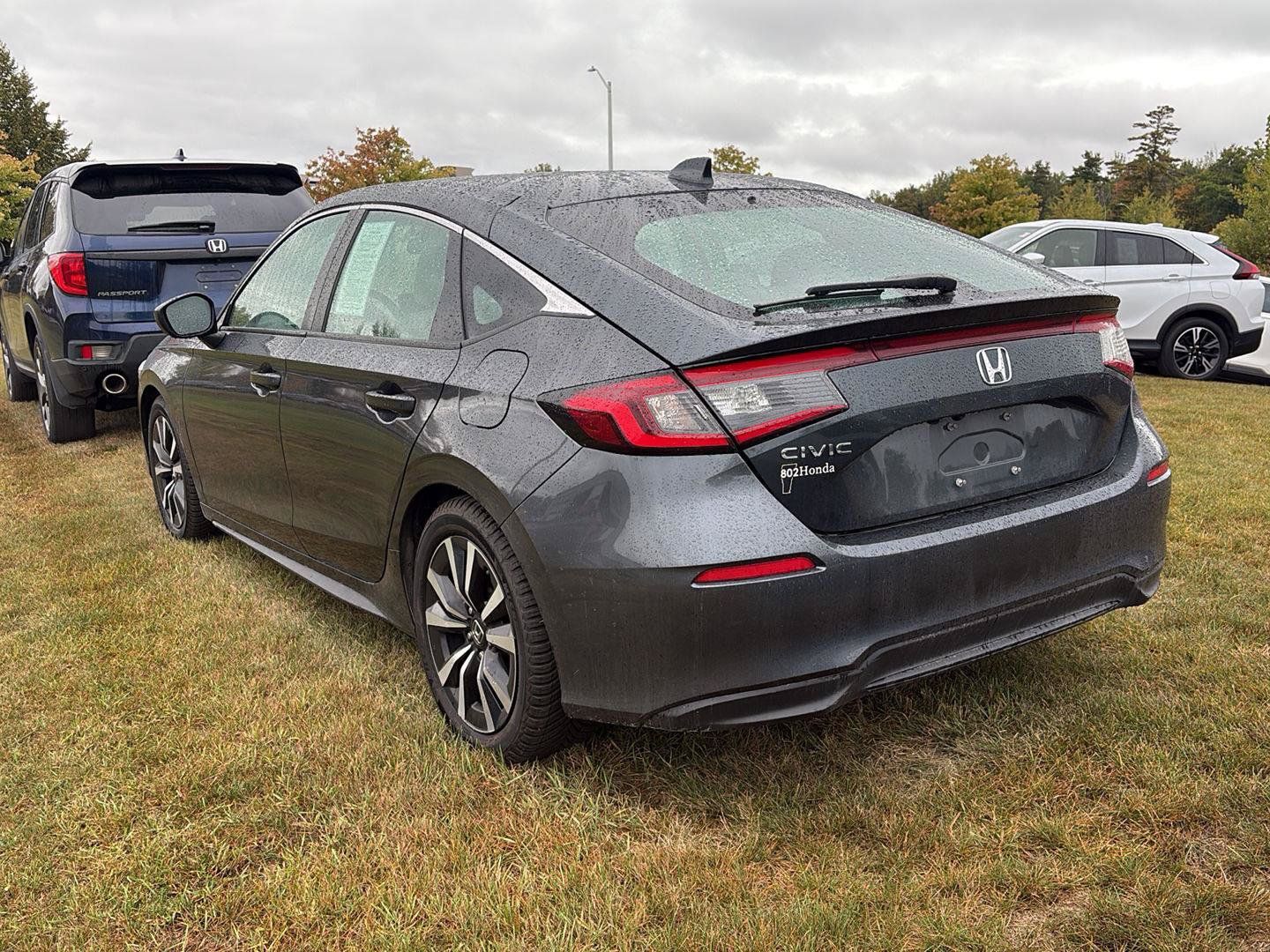 Used 2024 Honda Civic EX-L image 4