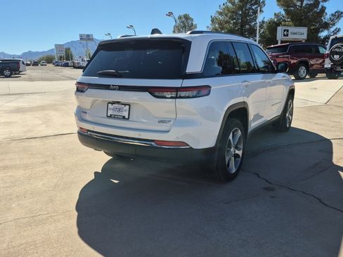 New 2024 Jeep Grand Cherokee Limited 4xe w/ Luxury Tech Group II image 7