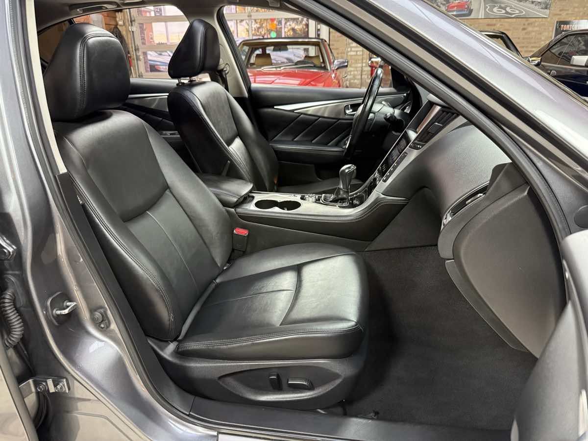 Used 2015 INFINITI Q50 Premium w/ Navigation Package AWD/4WD image 26