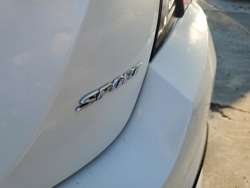 Used 2020 Honda Civic Sport image 9