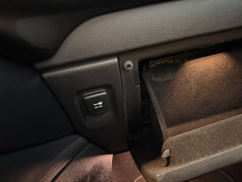 Used 2024 Dodge Durango R/T w/ Blacktop Package image 32