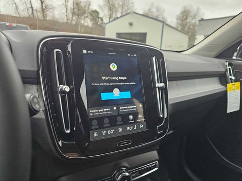 New 2026 Volvo XC40 B5 Plus w/ Protection Package Premier image 26