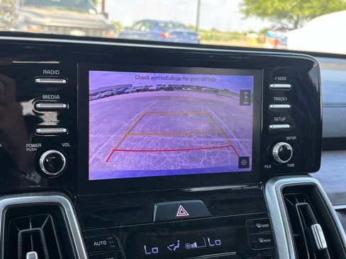 Used 2021 Kia Sorento EX image 11