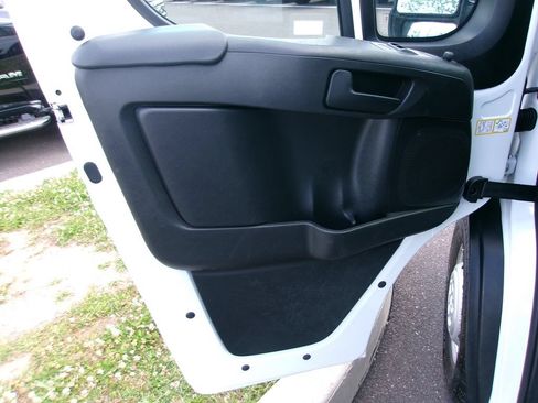 Used 2025 RAM ProMaster 2500 w/ Convenience Group FWD image 6