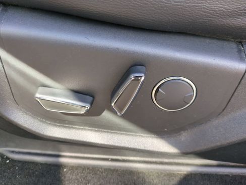 Used 2017 Ford F250 Lariat w/ Lariat Ultimate Package image 17