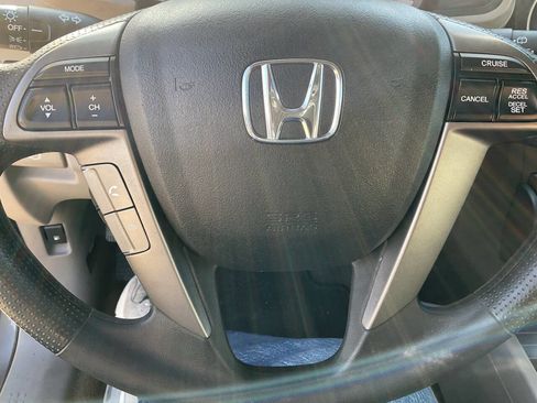 Used 2015 Honda Pilot LX image 22