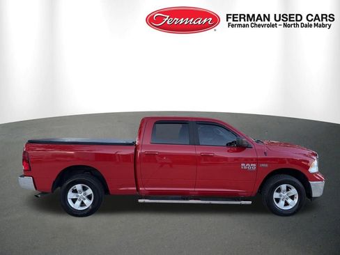 Used 2020 RAM 1500 Classic SLT image 2