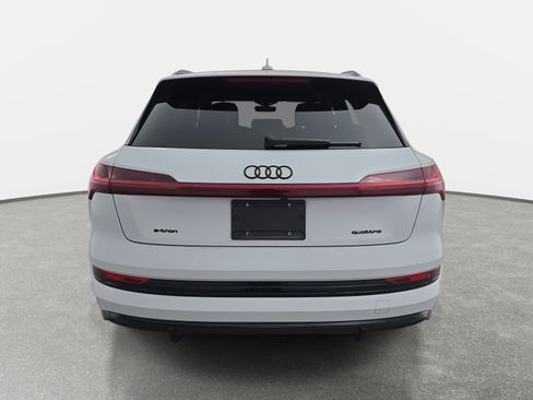 Used 2023 Audi e-tron Chronos w/ Chronos Package image 12