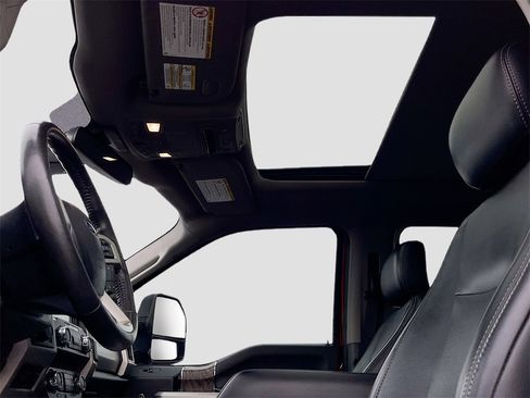 Used 2019 Ford F250 Lariat w/ Lariat Ultimate Package image 20