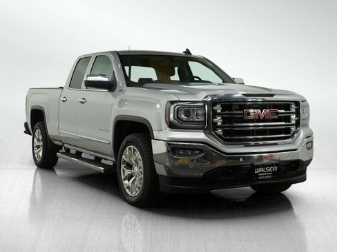 Used 2017 GMC Sierra 1500 SLT w/ SLT Premium Package image 7