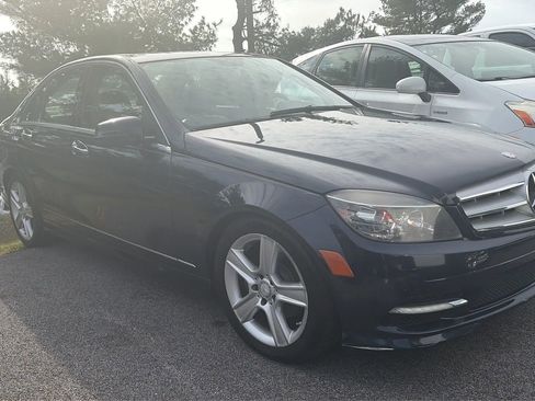 Used 2011 Mercedes-Benz C 300 4MATIC Sedan image 12