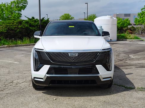 New 2025 Cadillac Escalade IQ Luxury 2 image 46