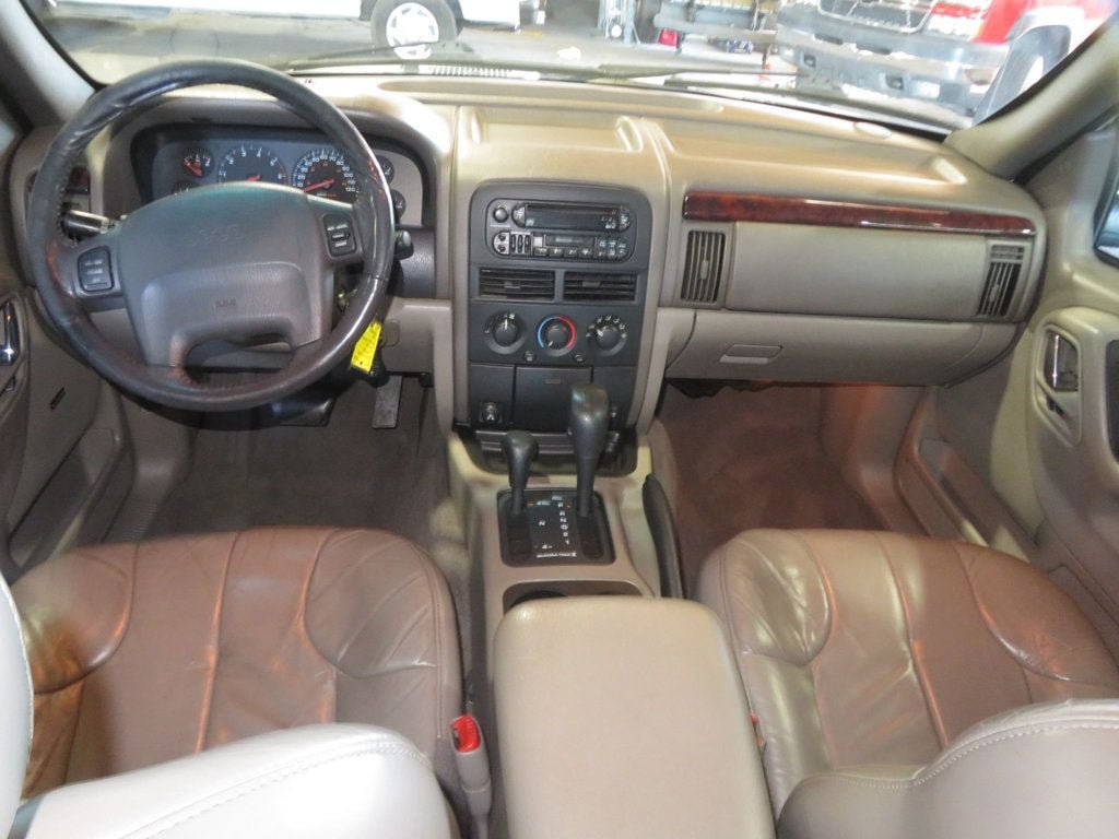 Used 2000 Jeep Grand Cherokee Laredo AWD/4WD image 40