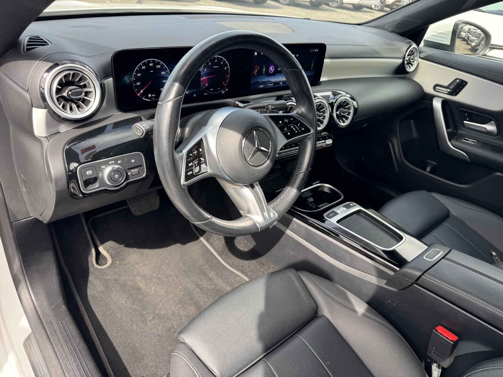 Used 2025 Mercedes-Benz CLA 250 image 14