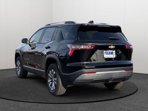 New 2026 Chevrolet Equinox LT FWD image 4