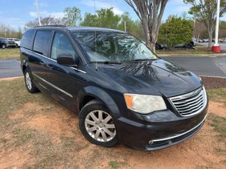 Used 2013 Chrysler Town & Country Touring video 1