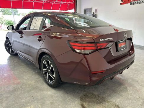 Used 2024 Nissan Sentra SV FWD image 5