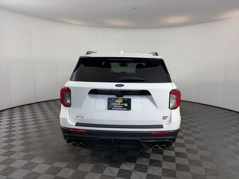 Used 2020 Ford Explorer ST w/ Premium Technology Package image 10