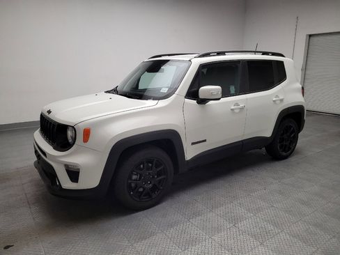 Used 2020 Jeep Renegade Altitude FWD image 2