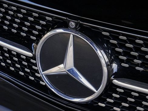 Used 2021 Mercedes-Benz E 350 Sedan w/ Premium Package image 12