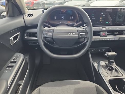 New 2026 Kia K4 FWD image 13