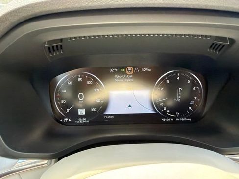 Used 2019 Volvo XC60 T5 Momentum w/ Multimedia Package AWD/4WD image 27