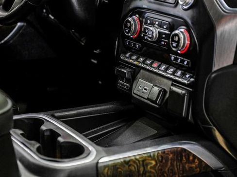 Used 2021 GMC Sierra 2500 Denali w/ Denali Ultimate Package image 23