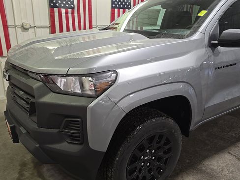 New 2026 Chevrolet Colorado W/T image 5