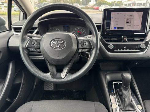 Used 2023 Toyota Corolla LE FWD image 13