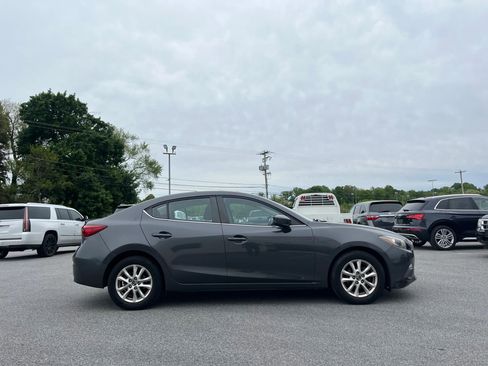 Used 2014 MAZDA MAZDA3 i Touring FWD image 2