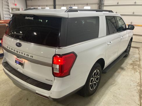 Used 2024 Ford Expedition Max XLT AWD/4WD image 16