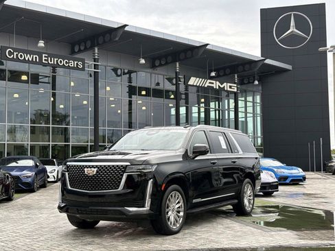 Used 2023 Cadillac Escalade ESV Premium Luxury AWD/4WD image 1