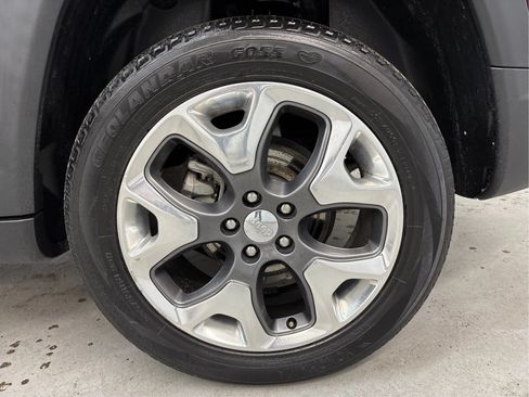 Used 2021 Jeep Compass Limited w/ Sun and Sound Group AWD/4WD image 30