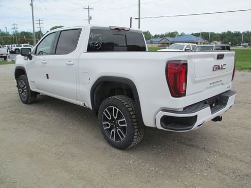 New 2026 GMC Sierra 1500 AT4 w/ AT4 Premium Package AWD/4WD image 6