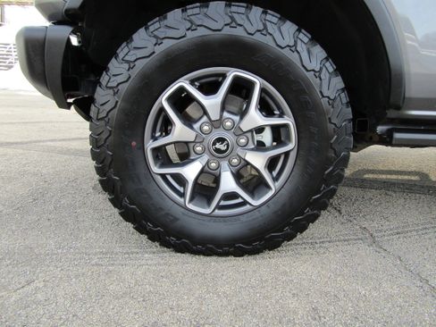 Certified 2023 Ford Bronco Badlands image 9
