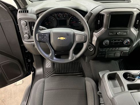 Used 2023 Chevrolet Silverado 1500 Custom w/ 2.7L Blackout Package AWD/4WD image 19
