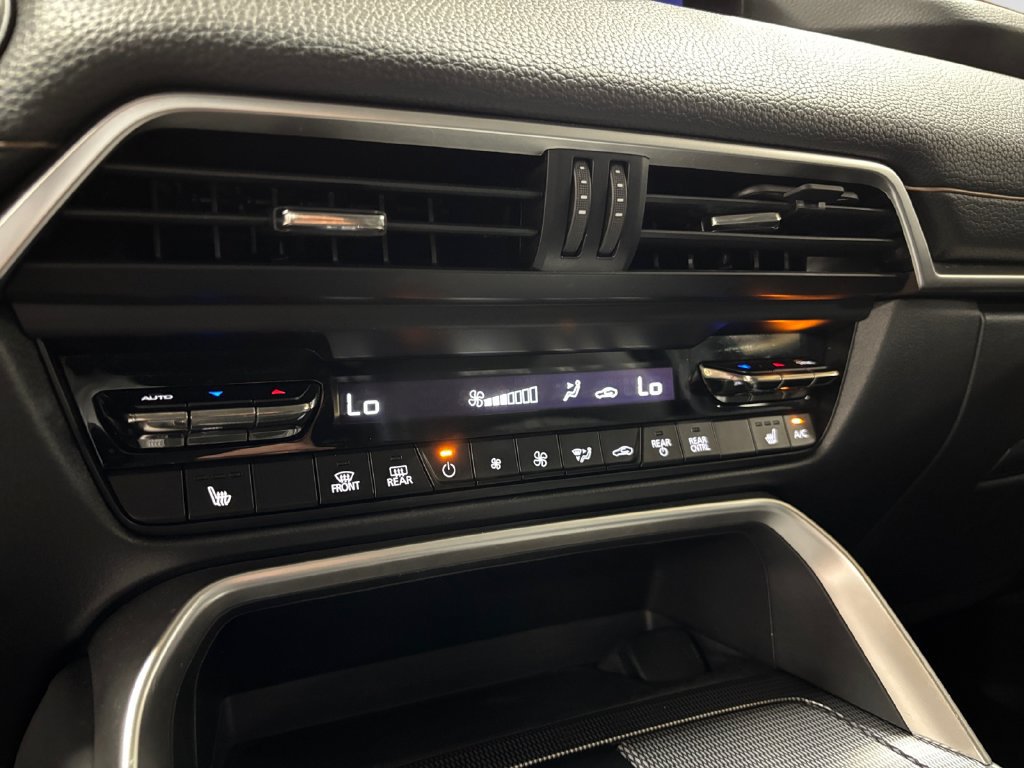 Used 2024 MAZDA CX-90 Plug-In Hybrid w/ Preferred AWD/4WD image 36