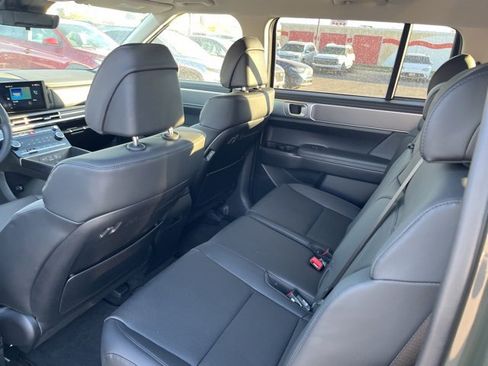 Used 2025 Hyundai Santa Fe XRT image 13