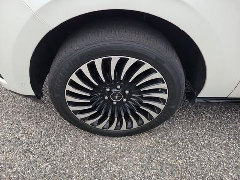 Used 2018 Lincoln Navigator Black Label w/ Cargo Package image 5