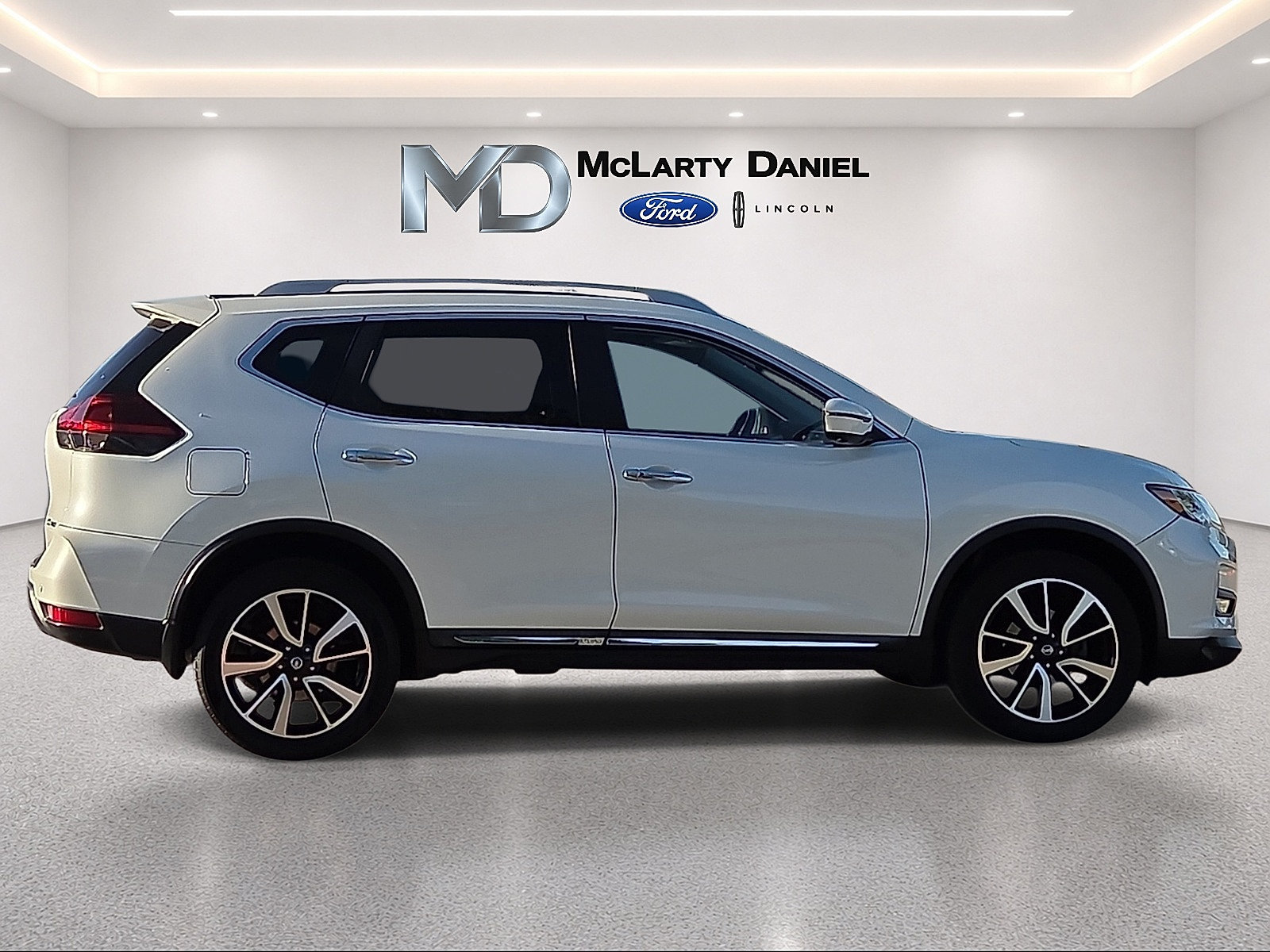 Used 2020 Nissan Rogue SL w/ Premium Package AWD/4WD image 6