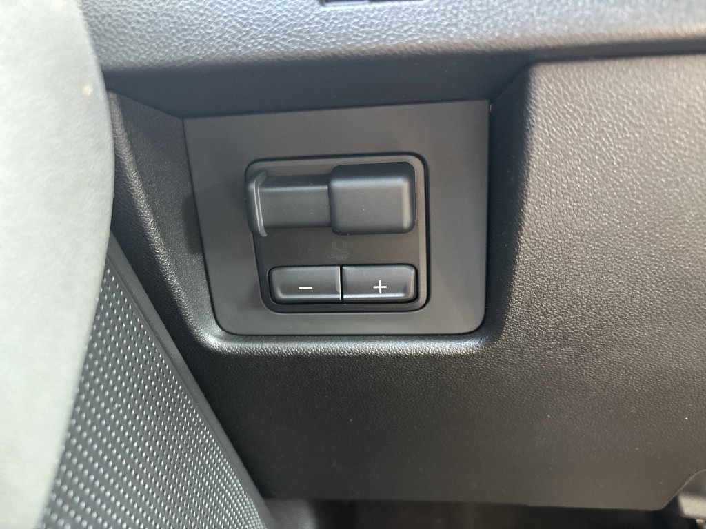 Used 2024 Chevrolet Colorado ZR2 w/ ZR2 Convenience Package III AWD/4WD image 30