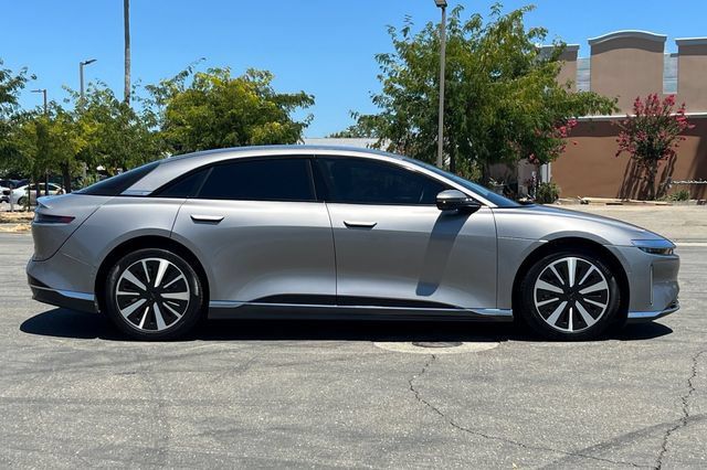 Used 2024 Lucid Air Touring AWD/4WD image 3