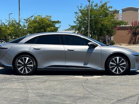 Used 2024 Lucid Air Touring AWD/4WD image 3