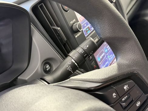 Used 2024 Subaru Crosstrek 2.0i AWD/4WD image 16