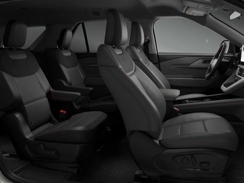 New 2026 Ford Explorer Active w/ Active Comfort Package RWD image 29
