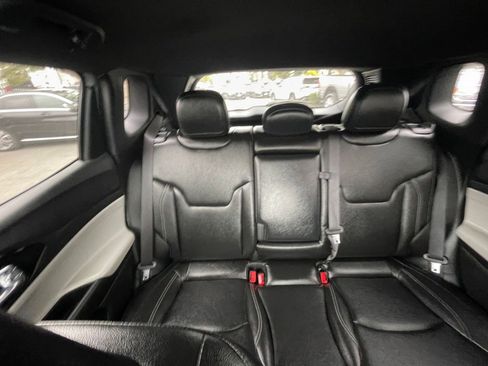 Used 2025 Jeep Compass Limited image 33