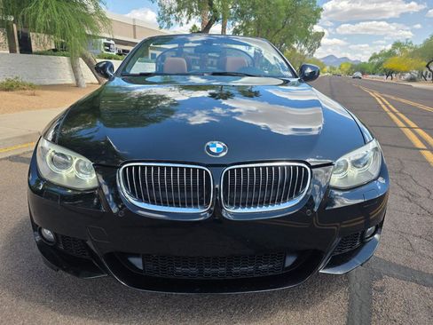 Used 2012 BMW 335i Convertible image 15