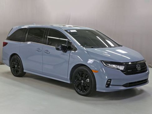 Certified 2023 Honda Odyssey Sport image 1
